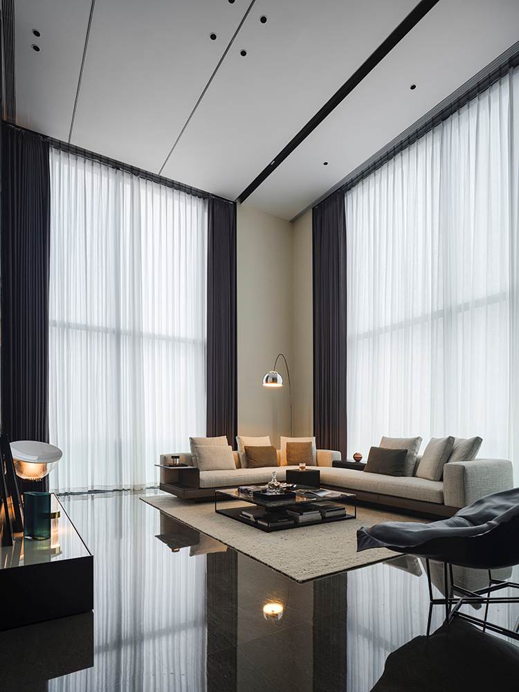 Mixing Modern and Classic Furniture Styles: UAE Home Inspiration