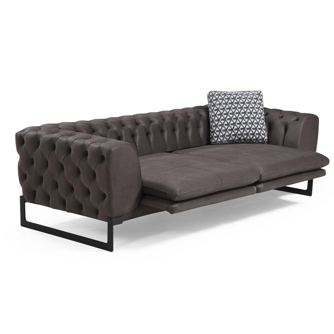 Heze Chesterfield Sofa Expanded Front Seat